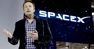 SpaceX đang nói với các nhà đầu tư rằng không ai có thể sa thải Elon Musk ngoài chính ông