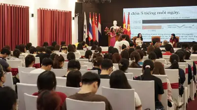 Tọa đàm sách 'Lược sử kinh tế': Tăng trưởng kinh tế có thực sự mang lại hạnh phúc?