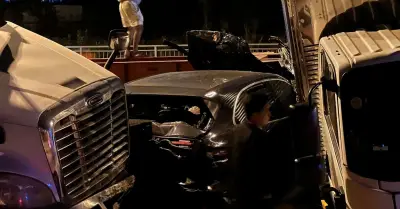 Tai Nạn Liên Hoàn 6 Xe Trên Cầu Phú Mỹ, Giao Thông Kẹt Cứng Hàng Giờ