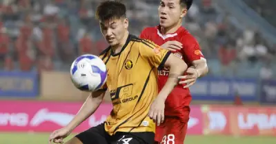 Thể Công Viettel Thắng Khó, V-League Biến Động Sau Trận Sớm Vòng 18
