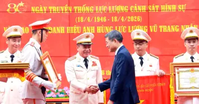 Thủ tướng trao danh hiệu Anh hùng cho Giám đốc Công an Hà Nội và Phòng Cảnh sát hình sự