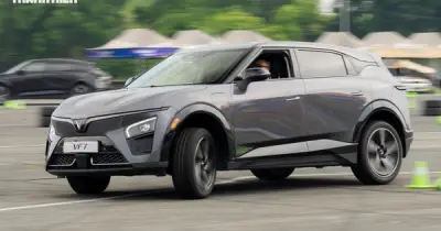 Thị trường ô tô Việt Nam bùng nổ tháng 3.2026, VinFast áp đảo top 10 xe bán chạy