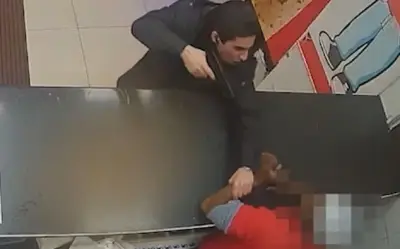 Thanh niên 18 tuổi tù 3 năm vì tấn công cửa hàng do thiếu nước chấm tỏi ở London