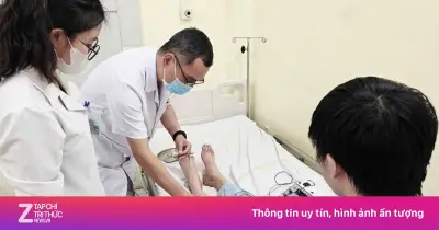 Thói quen ngồi khoanh chân khiến nam sinh 19 tuổi bất ngờ bị liệt dây thần kinh