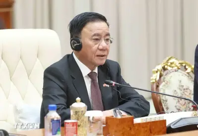 Thường trực Ban Bí thư chứng kiến lễ trao các văn kiện hợp tác Việt Nam - Campuchia