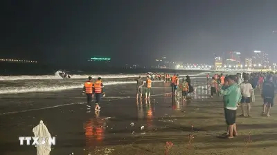 Tìm thấy thi thể học sinh lớp 12 bị sóng cuốn khi tắm biển ở Gia Lai