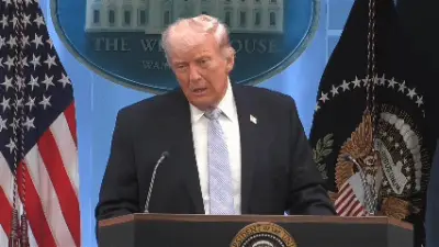 Tổng thống Trump cảnh báo xóa sổ Iran, đòi quyền thu phí qua eo biển Hormuz