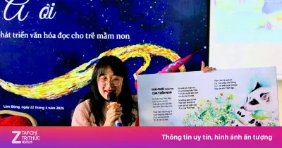 Tập thơ ru 'À ơi' kết nối yêu thương cha mẹ và trẻ nhỏ