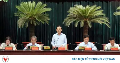 TP.HCM miễn phí xe buýt và hạ tầng cửa khẩu để giảm kẹt xe, ô nhiễm