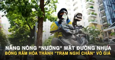TP.HCM nắng nóng kỷ lục: Dừng đèn đỏ trở thành 'cực hình kép' với tài xế công nghệ