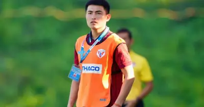 Trợ lý trẻ Trương Minh Đức dẫn dắt ĐH Thủy lợi lội ngược dòng vào chung kết quốc tế