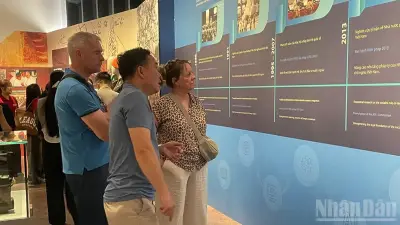 Triển lãm khoa học xã hội chào mừng 51 năm giải phóng miền Nam và Ngày Khoa học công nghệ