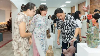 Triển lãm 'Ngôn ngữ của đất': Gốm nghệ thuật đương đại hội tụ và lan tỏa