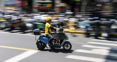 Trung Quốc đánh thuật toán bóc lột tài xế ứng dụng giao hàng, gọi xe