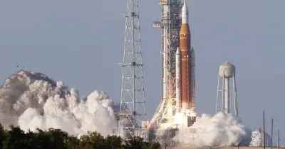 Tàu Orion Artemis II hoàn thành hành trình lịch sử quanh Mặt Trăng, trở về Trái Đất