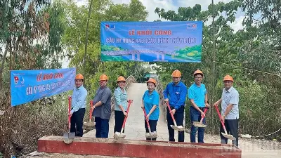 Tuổi Trẻ Đồng Tháp Sôi Nổi Hỗ Trợ Dân Số Hóa Và Xây Dựng Cộng Đồng