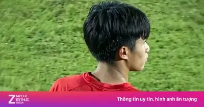 U17 Việt Nam gây sốt với dàn cầu thủ tên độc lạ: Nguyễn Hiệp Đại Việt Nam, Tạ Đình Phong