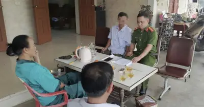 Vay tiền hàng xóm để trả nợ, người đàn ông suýt mất trắng nhờ công an can thiệp