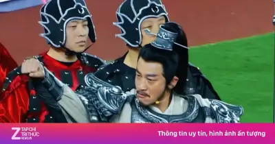 Video Hà Nhuận Đông Điện Lại Vai Hàng Vũ Trên Sân Bóng Gây Xôn Xao