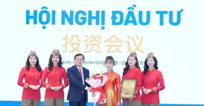 Vietjet Mở 5 Đường Bay Mới, Tiến Sĩ Phương Thảo Được Phong Giáo Sư Tại Hội Nghị Hợp Tác Việt - Trung