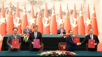 Việt Nam - Trung Quốc Ký Bản Ghi Nhớ Hợp Tác Giáo Dục Nghề Nghiệp Dưới Sự Chứng Kiến Của Lãnh Đạo Cấp Cao