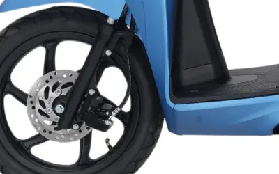 Xe máy điện 26 triệu đồng: Thiết kế sang trọng giống Vision, chạy 70km mỗi lần sạc