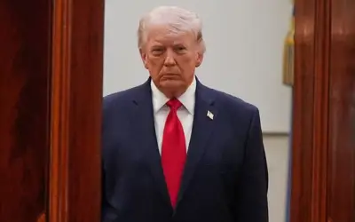 Xung đột Mỹ-Iran leo thang, giá dầu tăng vọt, thế giới tìm giải pháp cho Eo biển Hormuz