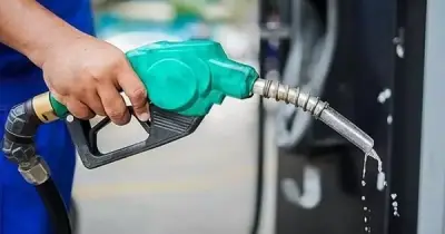 Ủy Ban Thường Vụ Quốc Hội Thảo Luận Dự Án Nghị Quyết Về Thuế Xăng Dầu