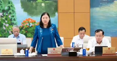 Ủy Ban Thường Vụ Quốc Hội Thảo Luận Kế Hoạch Phát Triển Kinh Tế - Xã Hội Và Các Vấn Đề Nóng