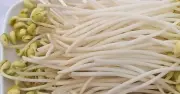 4 loại rau thường bị 'tắm hóa chất' cần cảnh giác khi mua
