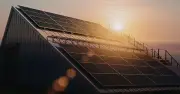 Anh Cân Nhắc Trả Tiền Cho Người Dân Dùng Điện Vào Ngày Nắng Gió Để Giải Quyết Dư Thừa Năng Lượng Tái Tạo