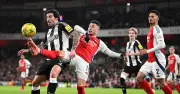 Arsenal hụt hơi trước Man City ở cuộc đua vô địch Premier League