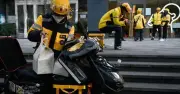 Bê bối 'cửa hàng ma' 67.000 cái trên app giao đồ ăn Trung Quốc từ chiếc bánh sinh nhật