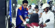 Bộ Công Thương lý giải giá xăng giảm, dầu diesel tiếp tục lao dốc