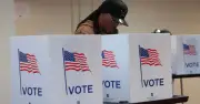 Bộ Tư pháp Mỹ yêu cầu Michigan giao nộp tài liệu bầu cử 2024, gây tranh cãi