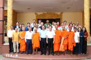 Bộ trưởng Bộ Dân tộc và Tôn giáo thăm, chúc Tết đồng bào Khmer tại Vĩnh Long