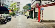 Bố vợ tuyên bố cho mảnh đất tối đến tận nơi, xem mà muốn khóc không nghĩ mình lại có ngày nay