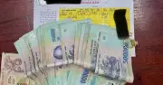 Ba học sinh lớp 9 nhặt được gần 40 triệu đồng, giao nộp công an để tìm chủ nhân