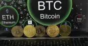 Bitcoin Giảm Nhẹ, Lãi Suất Cho Vay Âm Sâu Báo Hiệu Đáy Thị Trường?
