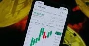 Bitcoin Tăng Nhẹ, Lừa Đảo Tiền Mã Hóa Xuất Hiện Ở Eo Biển Hormuz