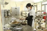 Cơ sở cung cấp thực phẩm cho trường học phải ký cam kết đảm bảo an toàn