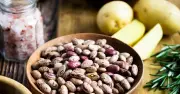 Chuyên gia khuyên ăn 100-120g đậu mỗi ngày để sống thọ