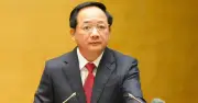 Chuyển mạnh từ định hướng sang quy định bắt buộc trong công tác chính trị, tư tưởng của Đảng