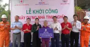 Công ty Điện lực Quảng Trị hỗ trợ 70 triệu đồng xây nhà tình nghĩa cho cụ bà Nguyễn Thị Giậm