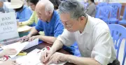 Cảnh giác chiêu trò chụp ảnh thẻ miễn phí để ép giá người cao tuổi tại Hưng Yên