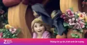 Cảnh hai con quạ tấn công công chúa tóc mây ở Disney Nhật Bản gây sốc