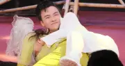 Con cháu gái NSƯT Vũ Linh đua nhau làm ca sĩ và chuyện chi tiền hát với NSND