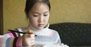 Câu chuyện cậu bé 11 tuổi khởi nghiệp trả nợ vì làm vỡ tivi gây xôn xao