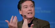 Cựu Giám đốc FBI James Comey bị cáo buộc đe dọa Tổng thống Trump qua ảnh vỏ sò