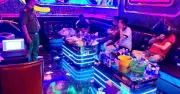 Cựu Phó Chủ tịch Phường và 20 Người Bị Đưa Ra Xét Xử Vì Tổ Chức Sử Dụng Ma Túy